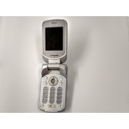 Замена основного экрана Sony Ericsson W300i